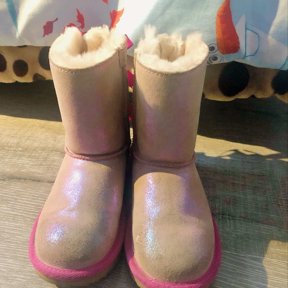 Ugh boots girls
